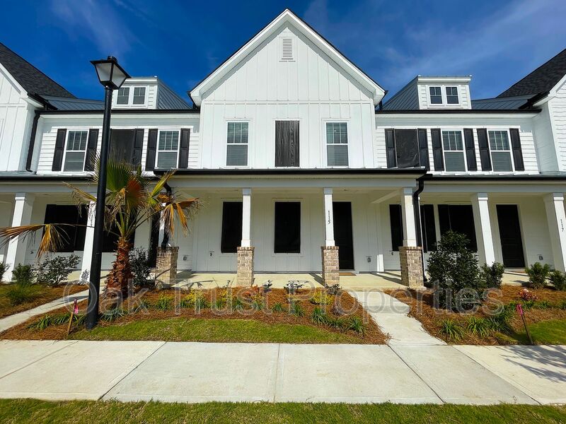 Ravenel Townhome: 115 Summer Tanager Dr