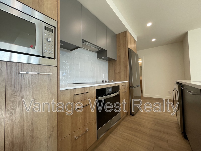 Kelowna Condo: 306-3699 Capozzi Rd