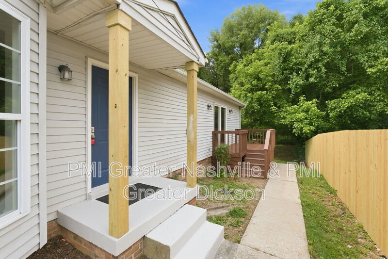 Nashville House: 3051 Casa Dr