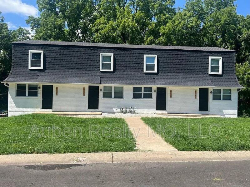 Kansas City Condo: 6135-6141 Farrow Ave.