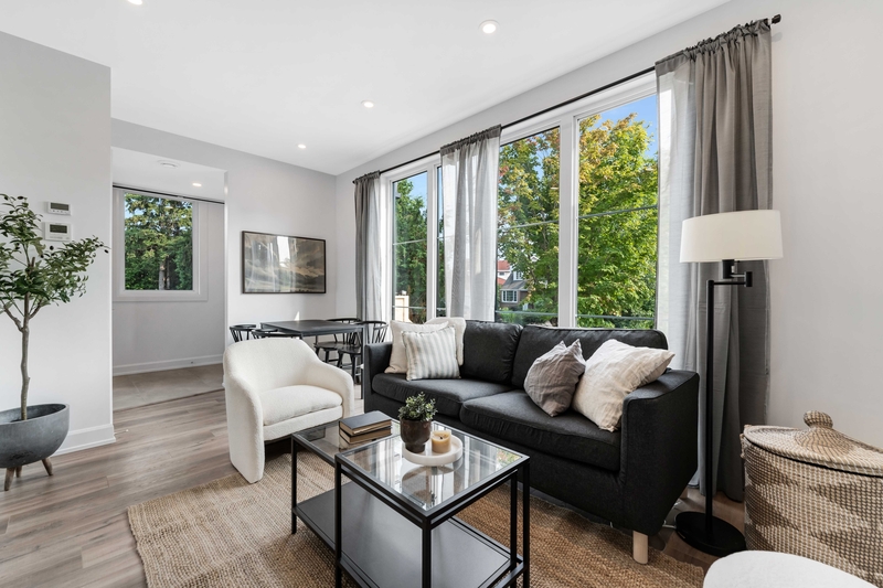 Ottawa House: 157 Sanford Avenue