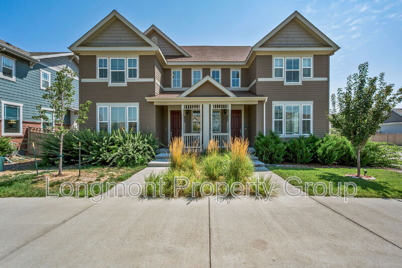 Erie Townhome: 1648 Drake Aly