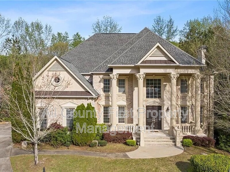 Atlanta House: 4002 Moheb St. SW