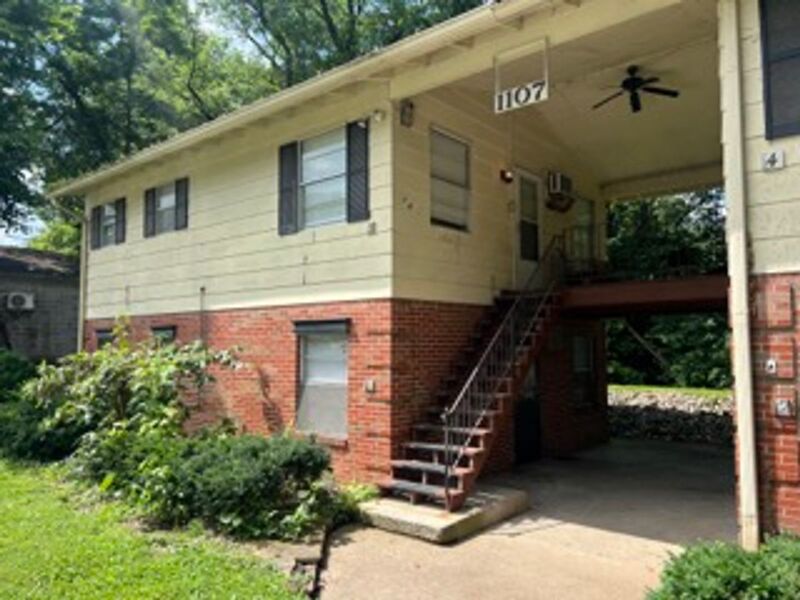 Clarksville House: 1107 Silverton Ct.