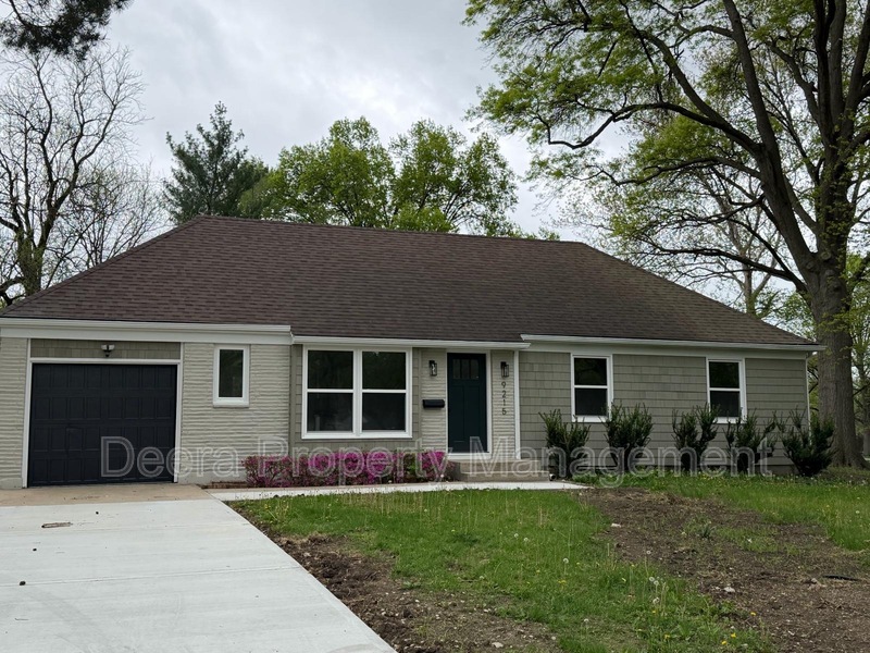 Overland Park House: 9215 West 98th Terrace