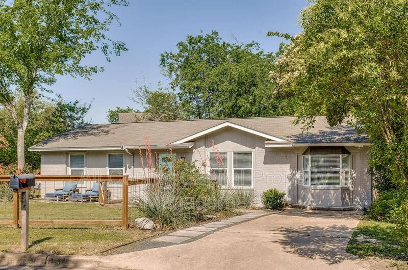 Main Rental Photo 22