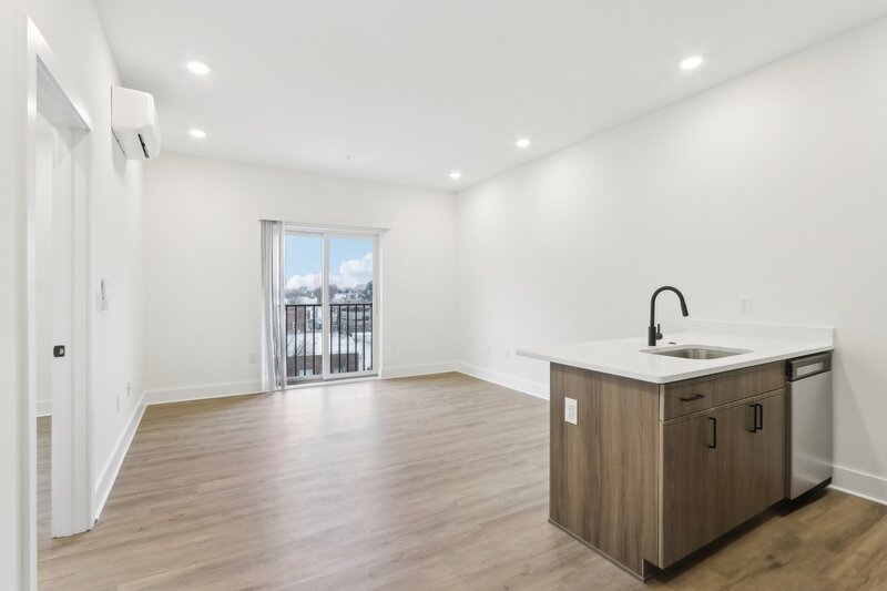 Philadelphia Condo: 6155 Ridge Avenue - 303