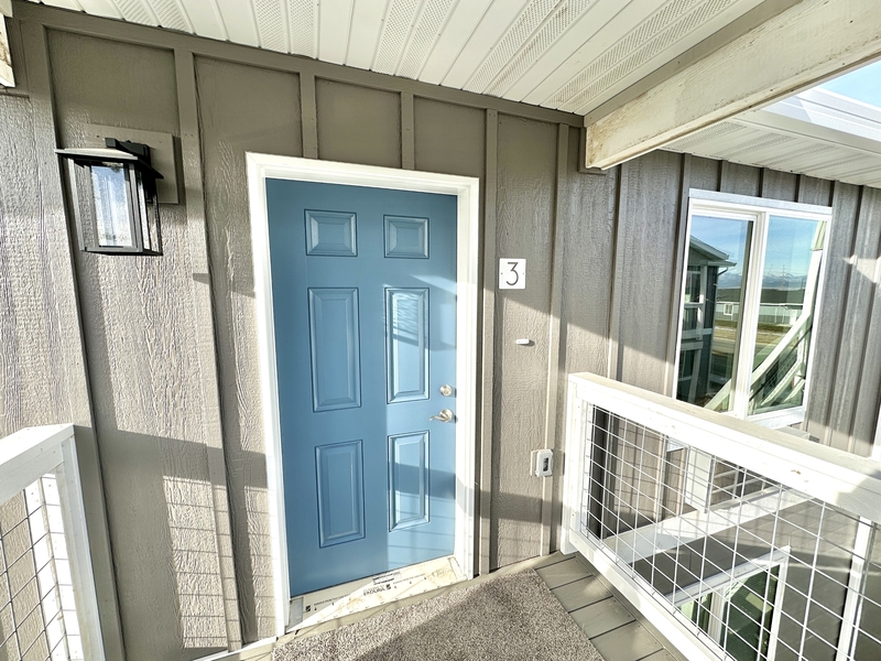 Helena Condo: 3187 Queen Anns Street - 3