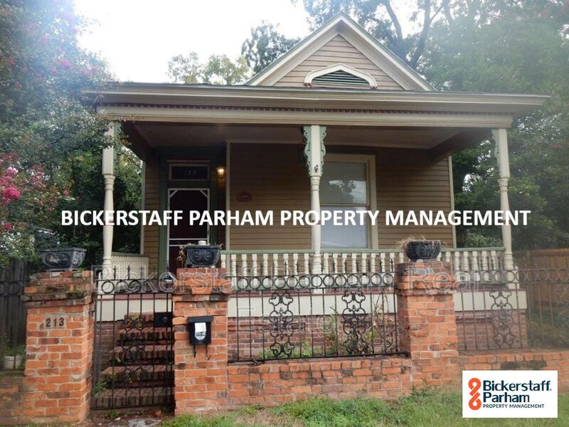 Columbus House: 213 Chapel Street