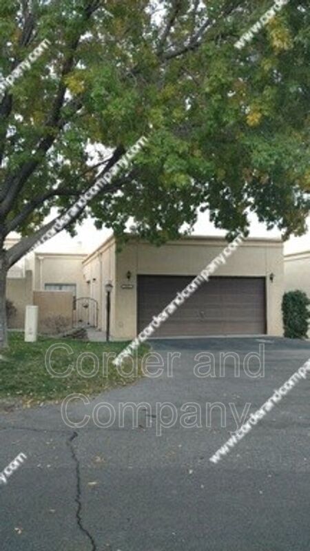 Rio Rancho House: 3345 Esplanade Circle SE