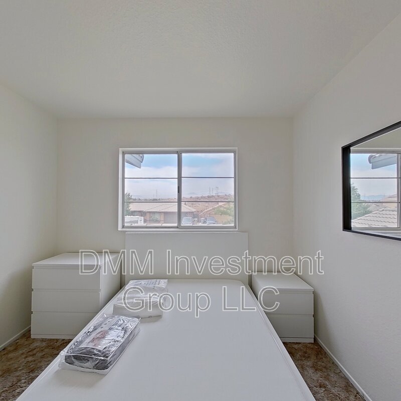 Hesperia House: 14570 Stone Creek Trail