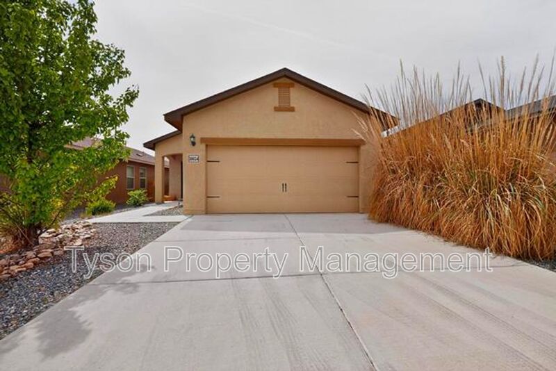 Albuquerque House: 10024 Sacate Blanco Ave SW