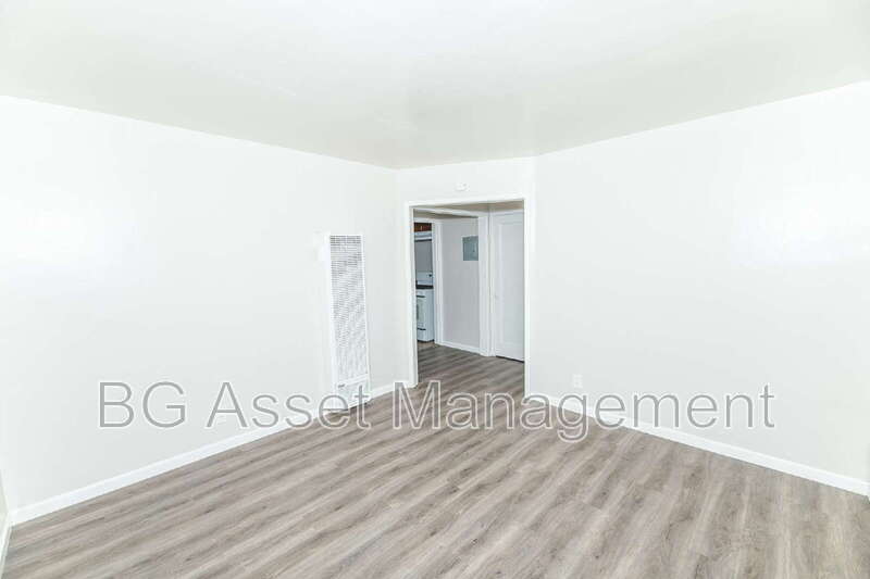 Berkeley Condo: 3021 California Street