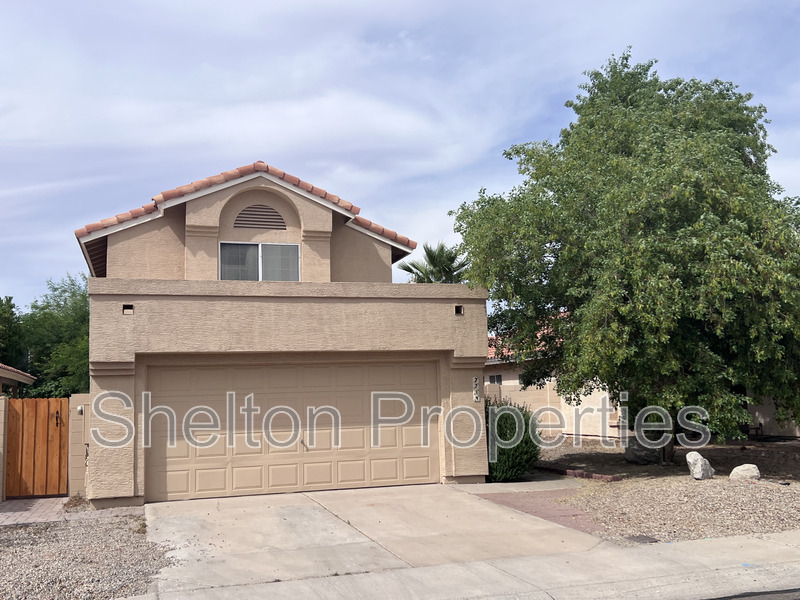 Glendale House: 7714 W Piute Ave