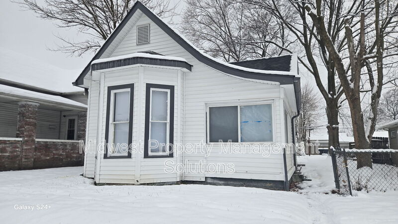 Anderson House: 2209 Central Avenue