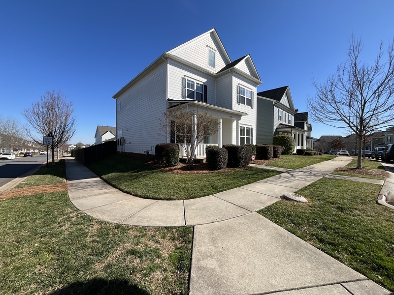 Pineville House: 13505 Jacks Lane