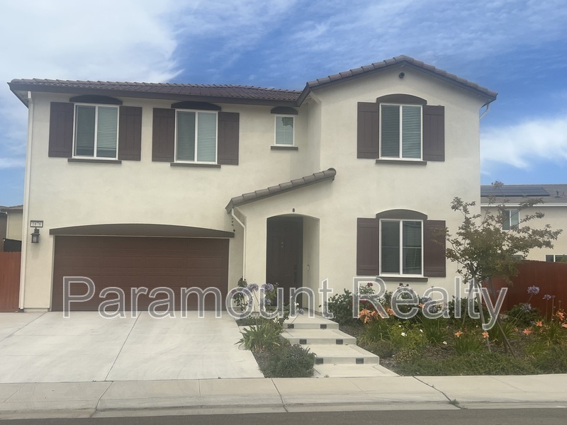 Manteca House: 1878 Holland Lane