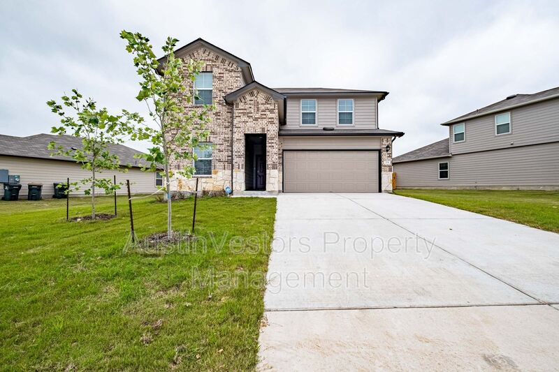 San Marcos House: 204 Lily Pond Trl
