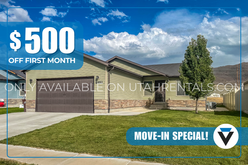 Eagle Mountain House: 4552 N Long Way