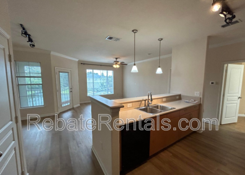 Jacksonville Condo: 8290 Gate Parkway W