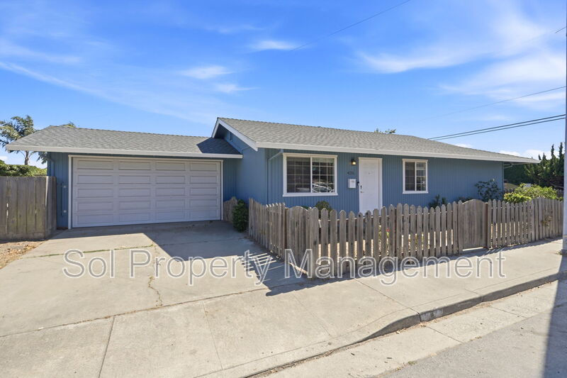 Santa Cruz House: 426 Swift Street
