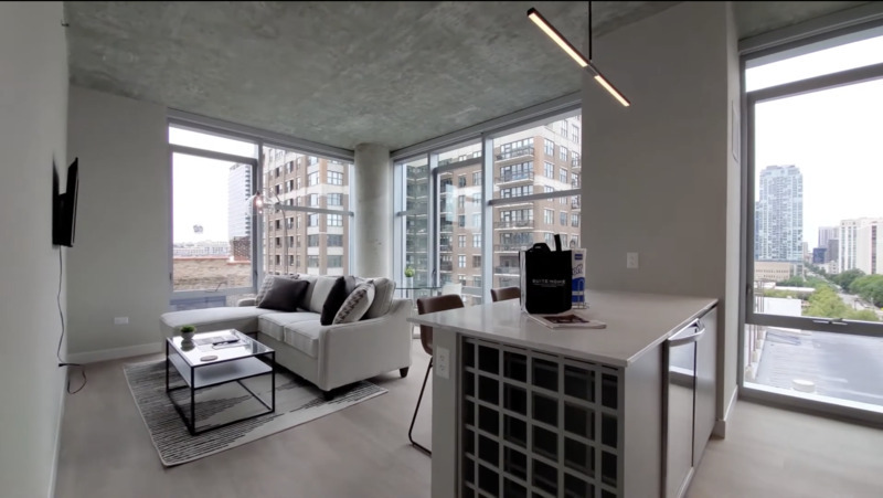 Chicago Condo: 107 W Hubbard St