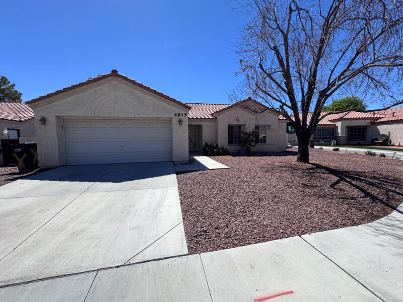 North Las Vegas House: 4615 Split Rock Dr