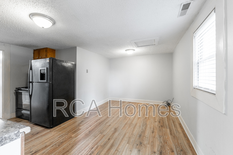 Indianapolis House: 1603 Woodlawn Avenue - B