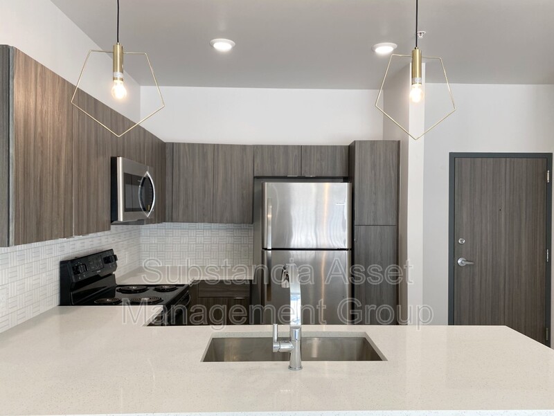 Midwest City Condo: 1677 Midtown Place - 126