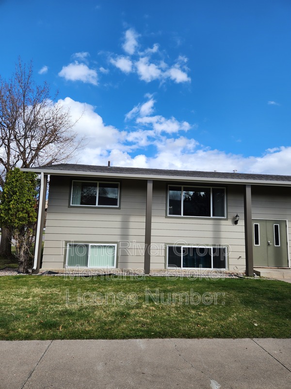 Missoula House: 817 W Central Ave