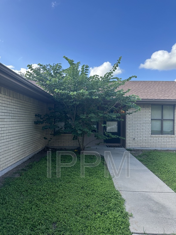 Harlingen House: 5610 La Cana