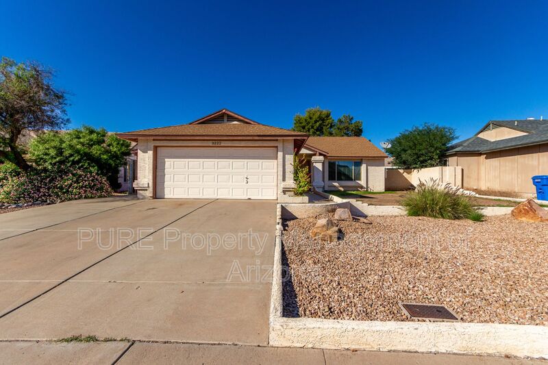 Phoenix House: 3222 W Ross Ave