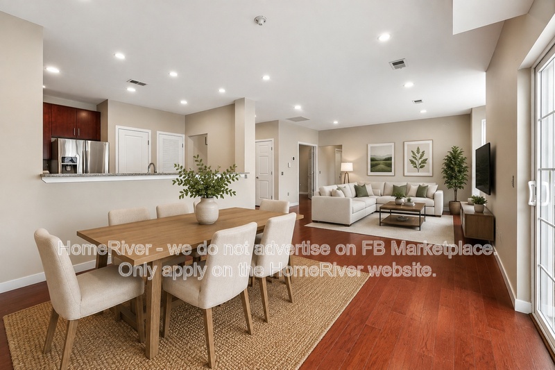 PISCATAWAY Condo: 347 POND LN
