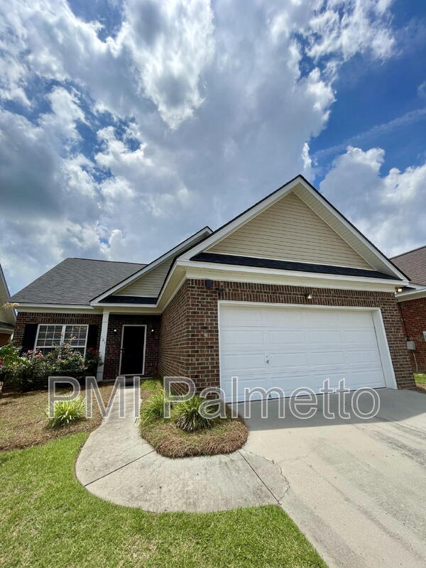 Lexington House: 125 Wild Spring Rd