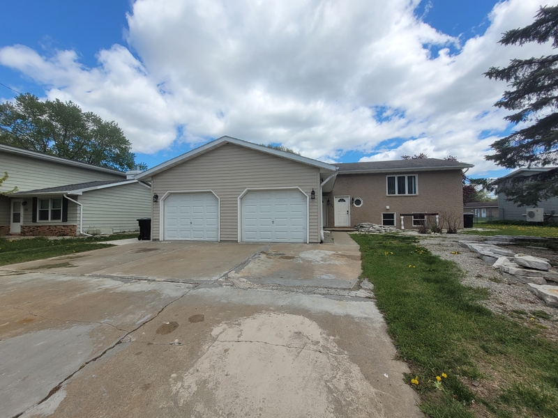Appleton House: 508 Cambridge Drive
