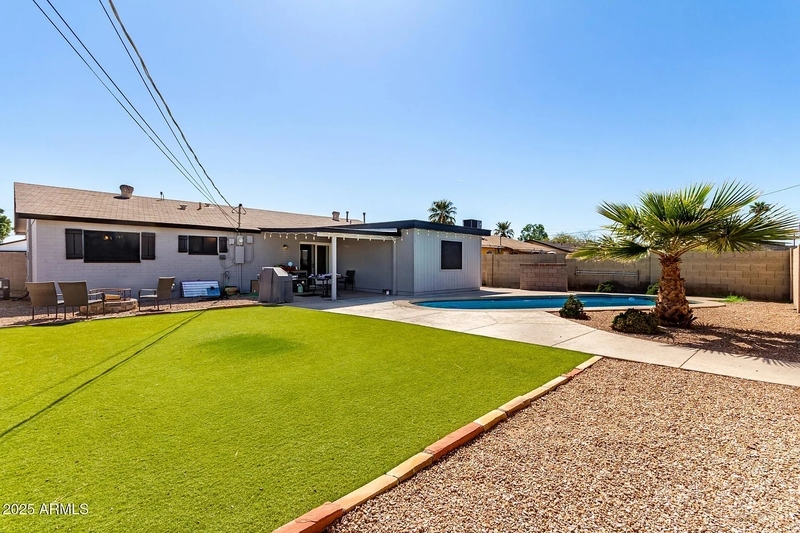Tempe House: 1310 W Romo Jones St