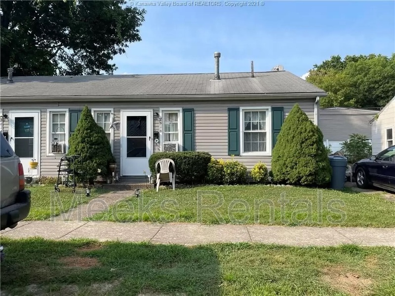 St. Albans Condo: 2616 Furlong Ave.