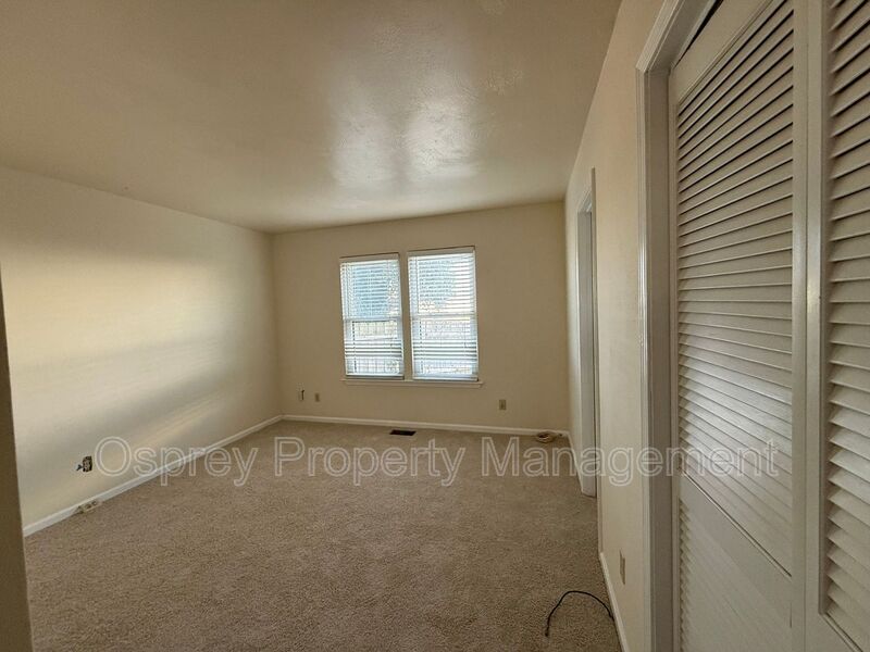 2BR/2BA Beachside Condo – Close to Naval Base, Dining & Shopping - Photo 7