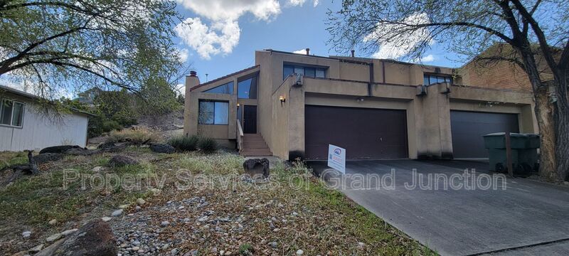Grand Junction House: 376 1/2 Ridge View Drive