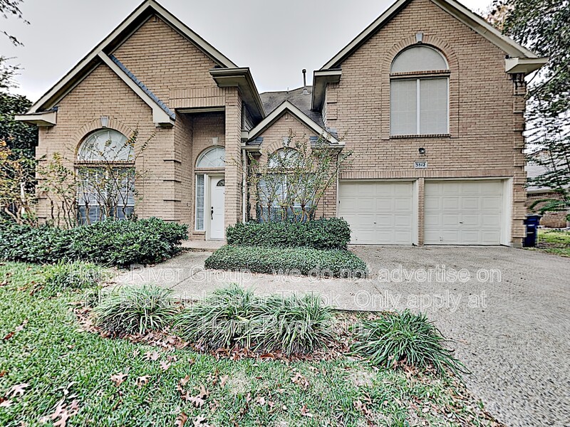 Addison House: 3812 Waterford Dr