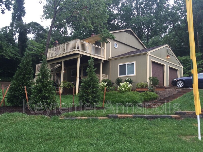 Arnold House: 1911 Fohner Place