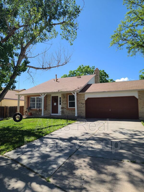 Request a Viewing for 4483 N Elkhart Street Tenant Turner
