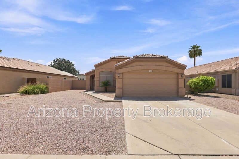 Gilbert House: 1885 E. Palomino Dr.