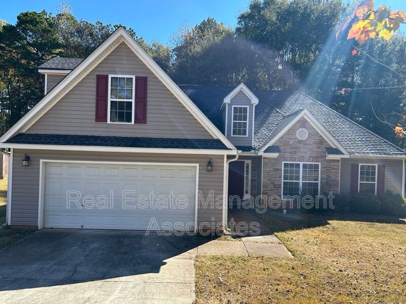 Hampton House: 648 Lynchburg St