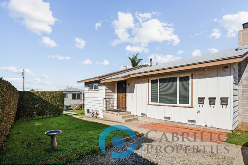 San Diego House: 4330 Cleveland Ave