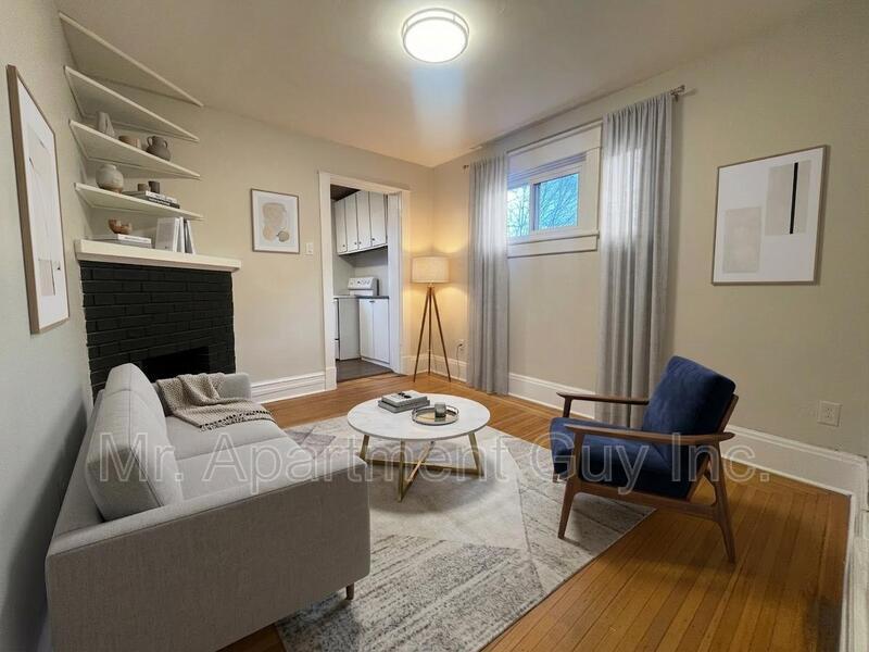 Hamilton Condo: 12 Carrick Avenue