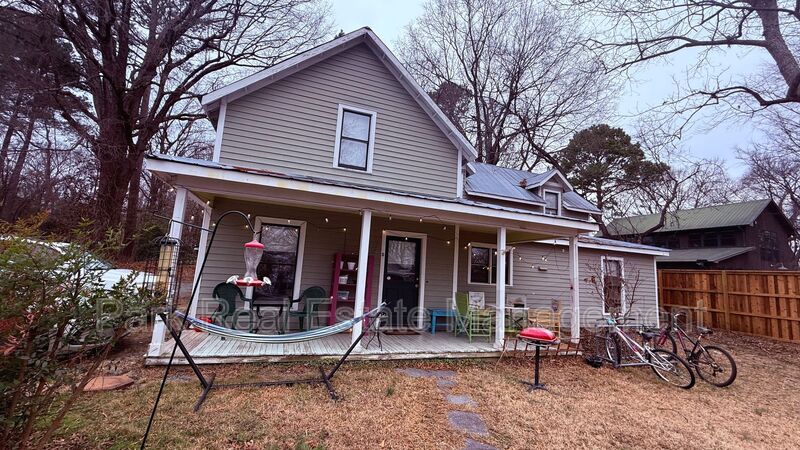 Carrboro Condo: 505 N Greensboro Street - Unit D