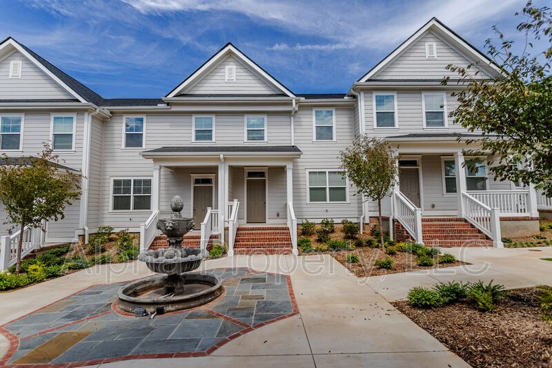 Travelers Rest House: 14 Alderly Way