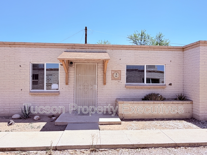 Tucson Condo: 319 East Blacklidge Drive - 2