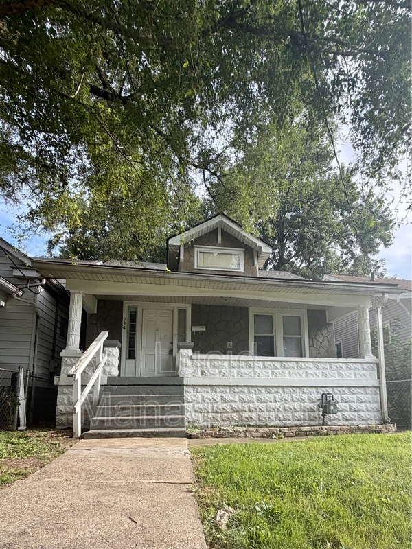 Louisville House: 714 M Street